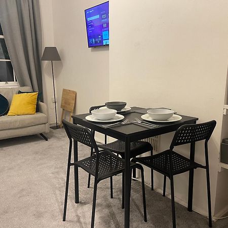 Tooting Lodge London - Cosy 2 Bedroom House With Garden, 5 Mins Walk To Tube Station Экстерьер фото