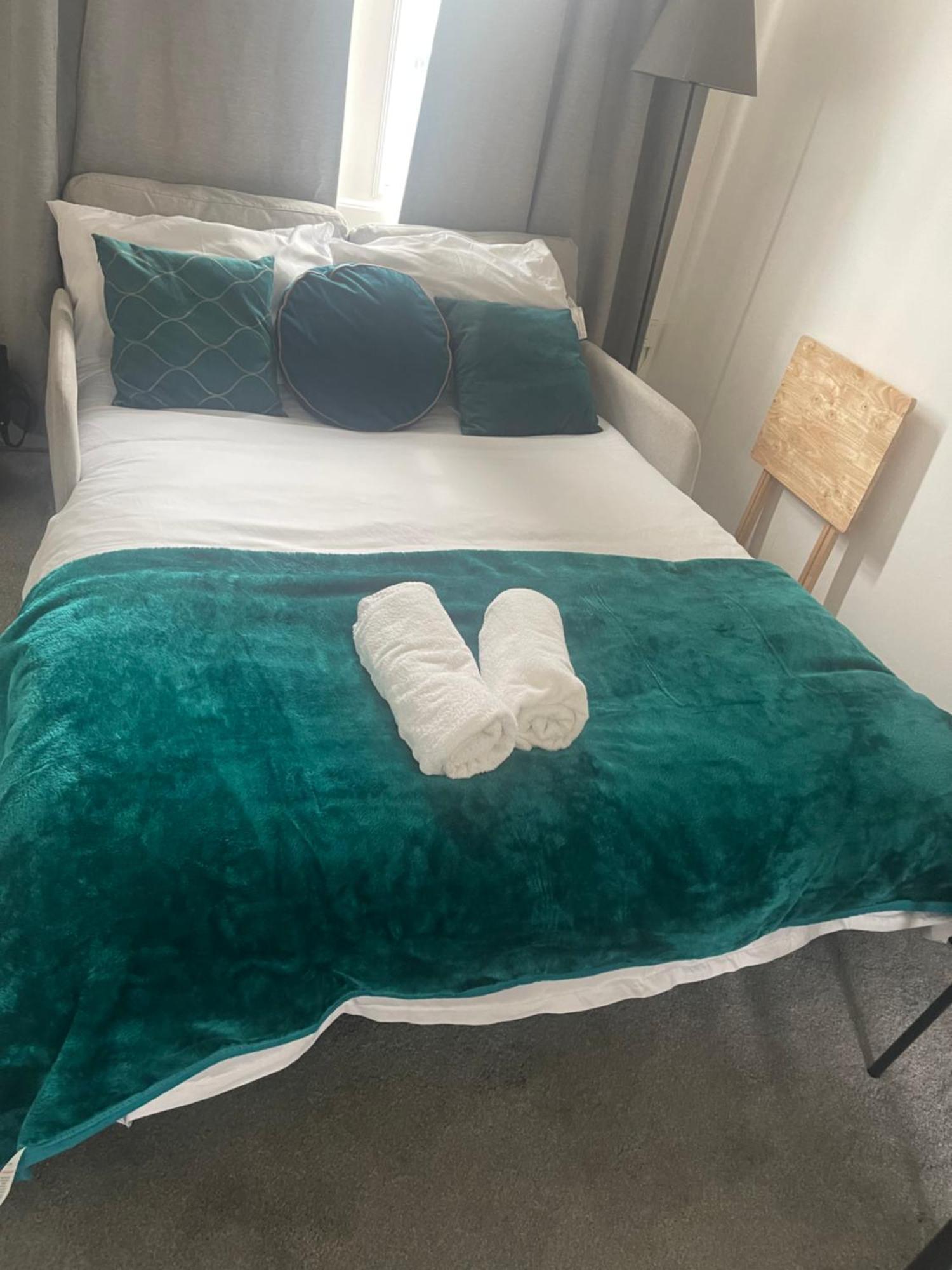 Tooting Lodge London - Cosy 2 Bedroom House With Garden, 5 Mins Walk To Tube Station Экстерьер фото
